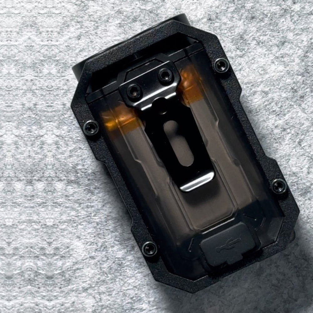 Mini Powerful Flashlight Version 1200LM 9432588583214-1