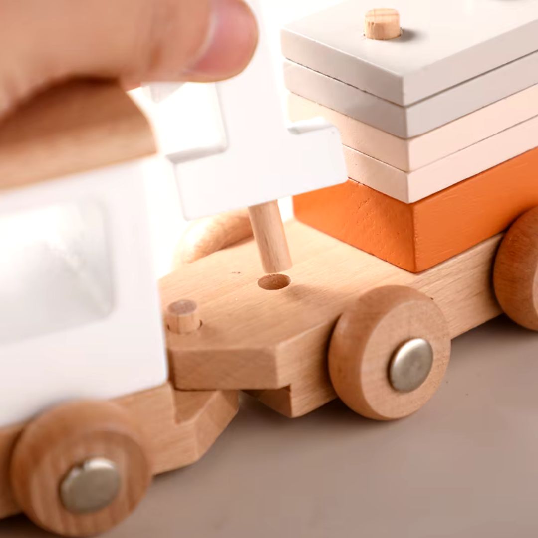 Wooden Train Set for Toddlers’ Creative Play and Early Learning 9878457221454-1