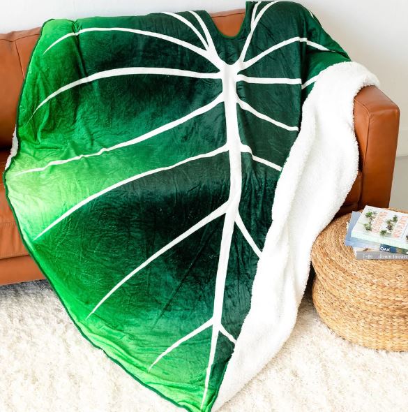 Soft Leaf Blanket Bringing Warmth and Natural Cozy Comfort 15000308646214-1