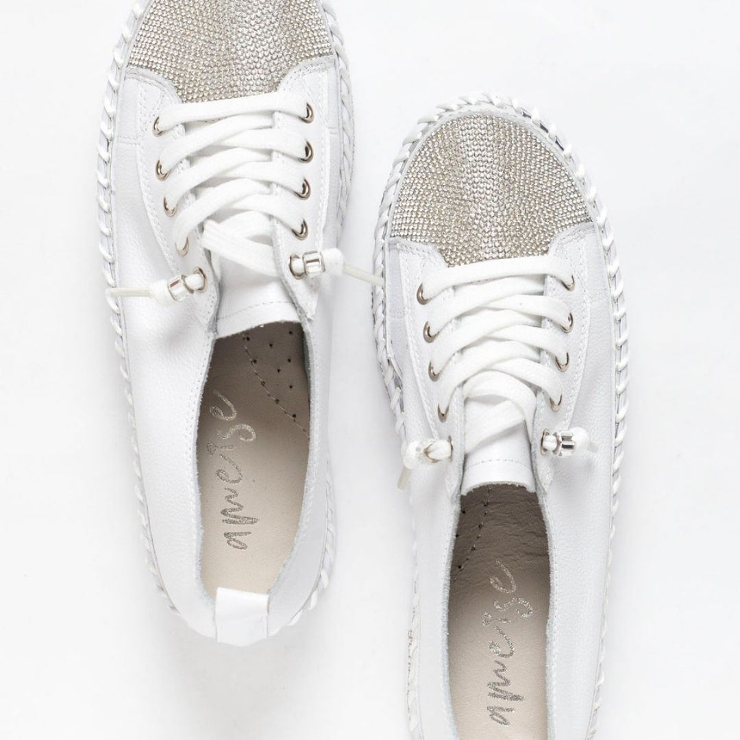 Sparkling Rhinestone Sneakers for Stylish and Glamorous Everyday Looks 14998145007942-1