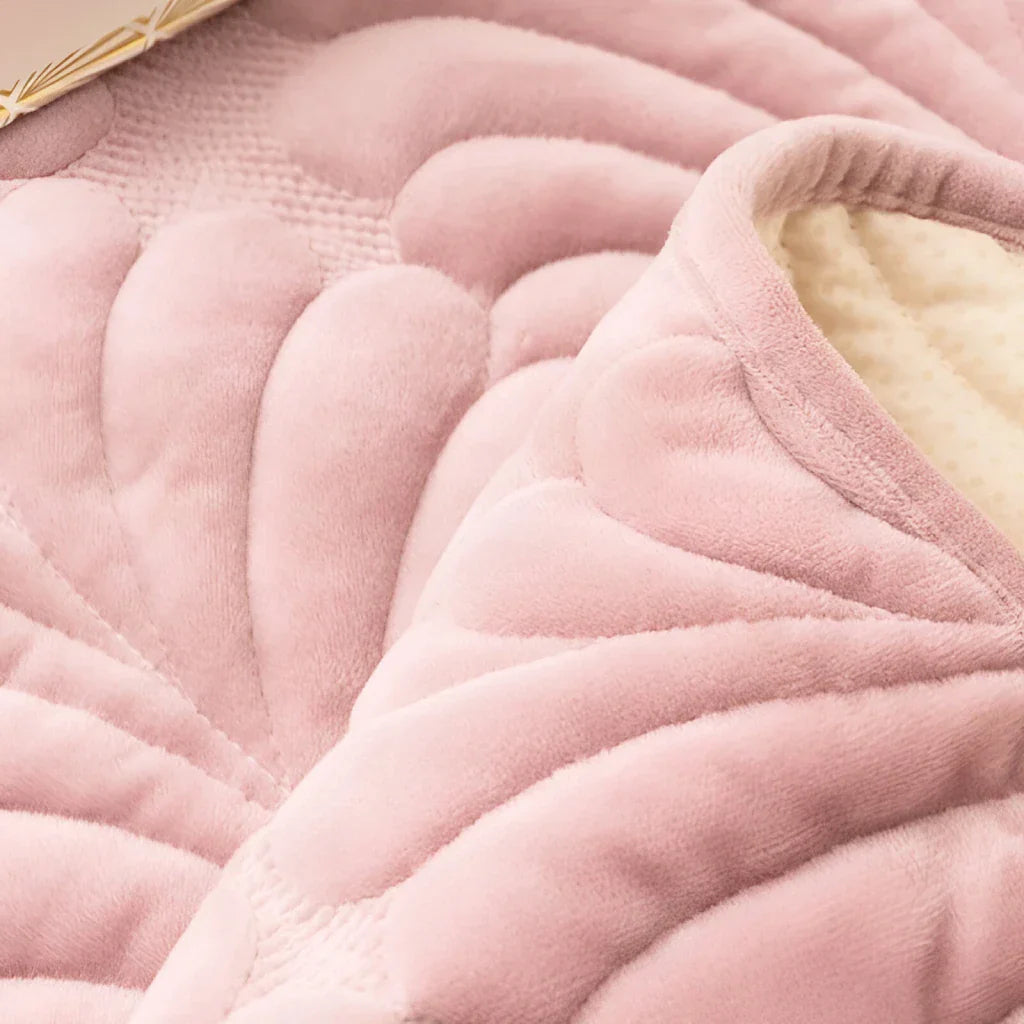 Banana Leaf Texture Plush Carpet – Soft Anti-Slip Flannel Rugs For Bedroom 14815613649222-1