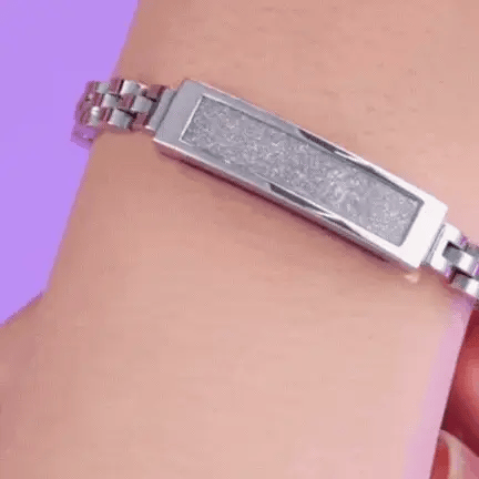 <h2>Monitor Your Heart And Sleep Effortlessly Every Day</h2>