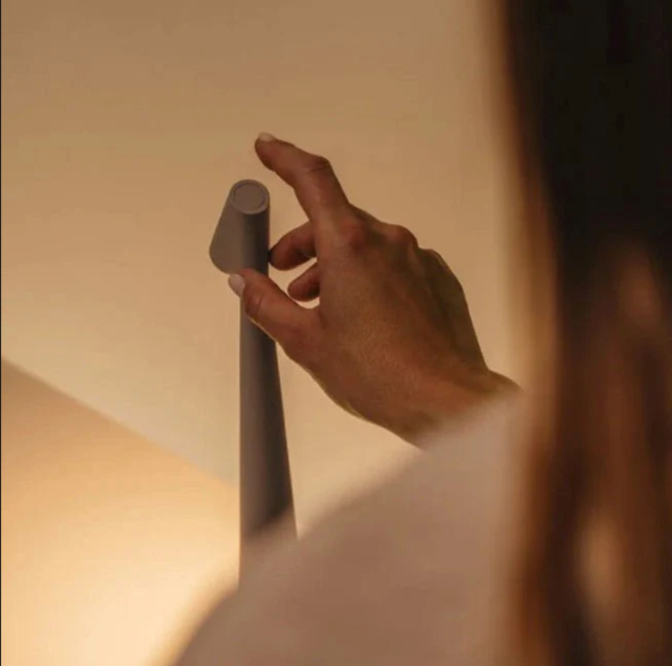 Nordic Minimalist Design Mood Lamp | Wireless | LED | Reading Lamp | Desk Lamp 9961782477133-1