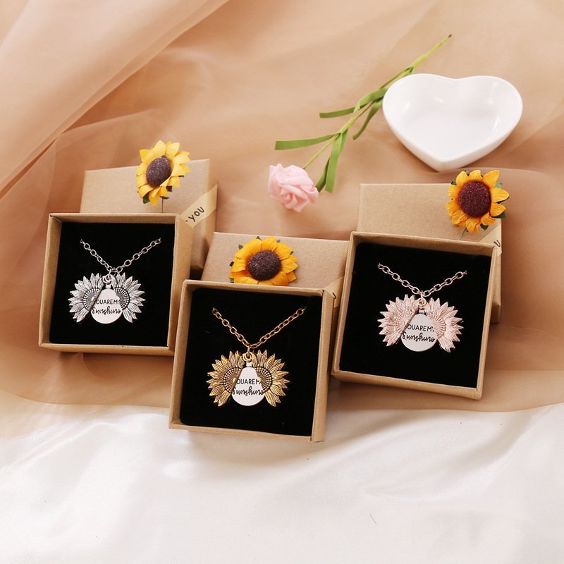 Sunflower Necklace Symbolizing Love, Happiness, and Warmth Every Day 15090580226374-1