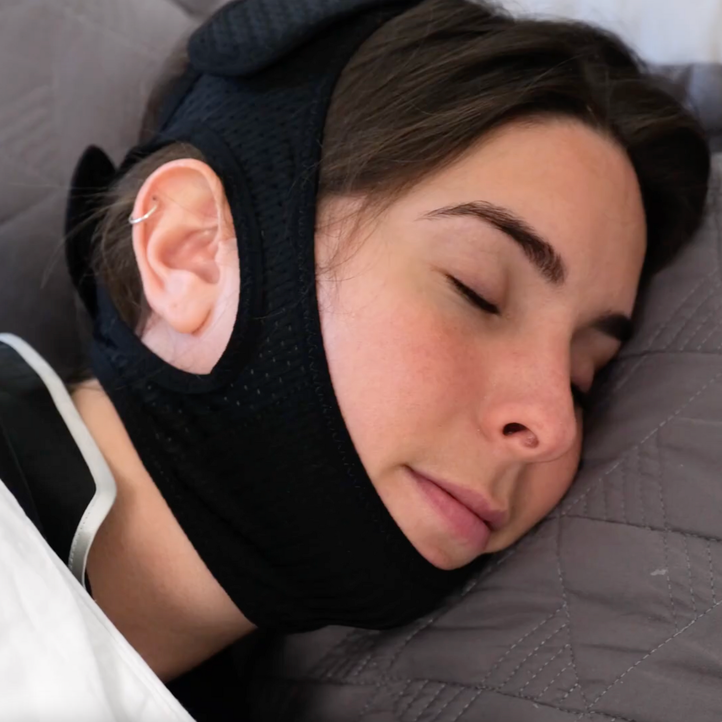 Adjustable Anti Snore Belt Supports Jawline For Quiet Restful Night Sleep 9177422299462-1