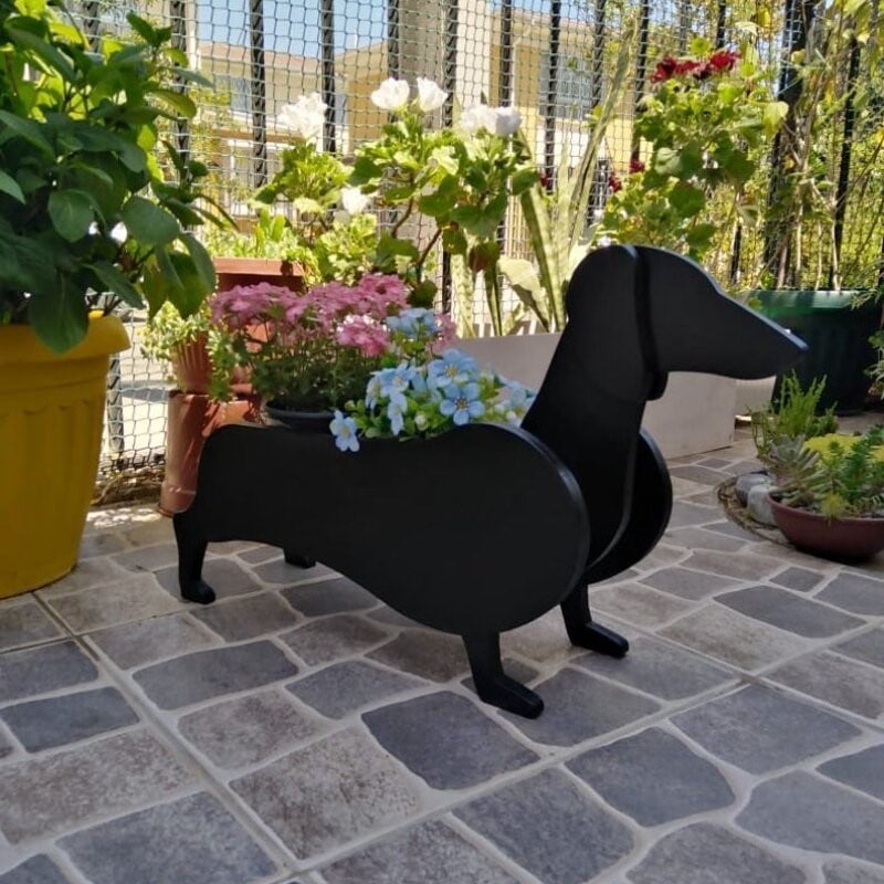 Adorable Dog Shaped Planter for Fun and Charming Garden Decor 15051841143110-1