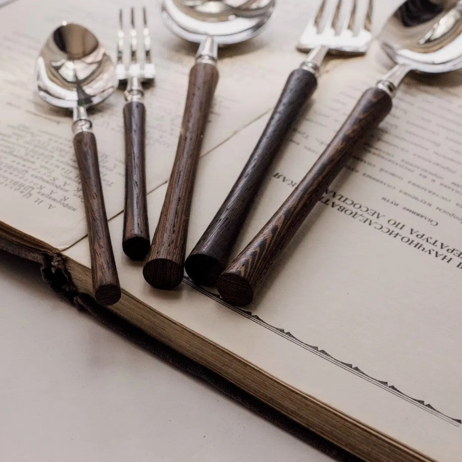 Dine Like Royalty with Unstoppable Style and Strength 11635752960268-1