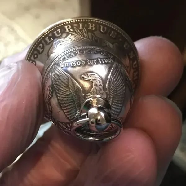 Metal Ornament For Collectible Display And Unique Decorative Charm 8411172274307-1