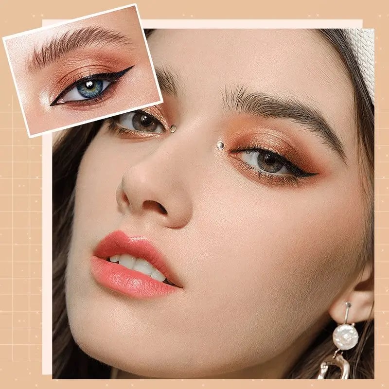 Glitter Eyeshadow Palette for Instant Radiance and Shimmering Eye Looks 15060752990534-1