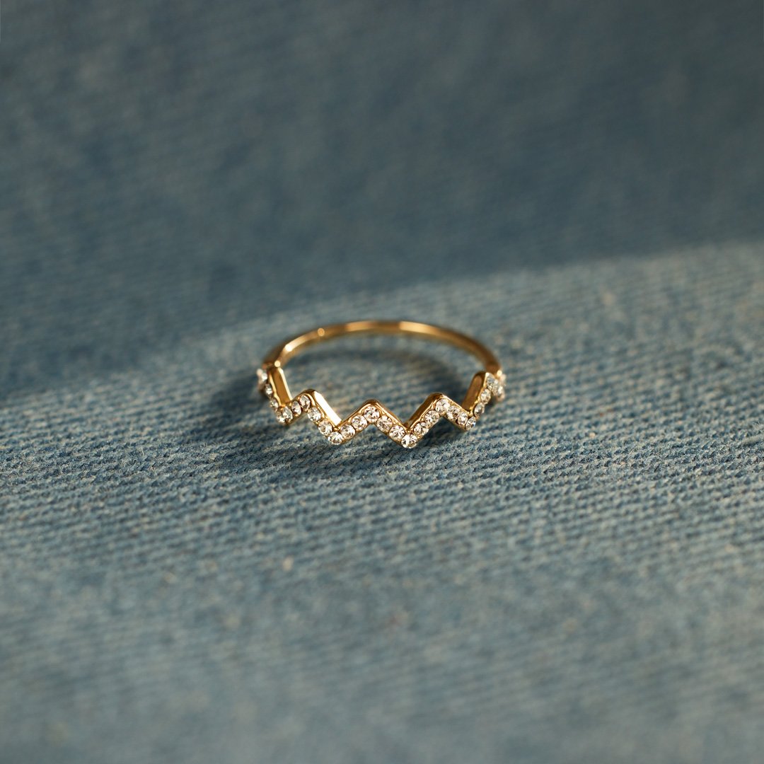 Elegant Mountain Peak Inspired Ring Symbolizing Strength And Balance 8576912883993-1