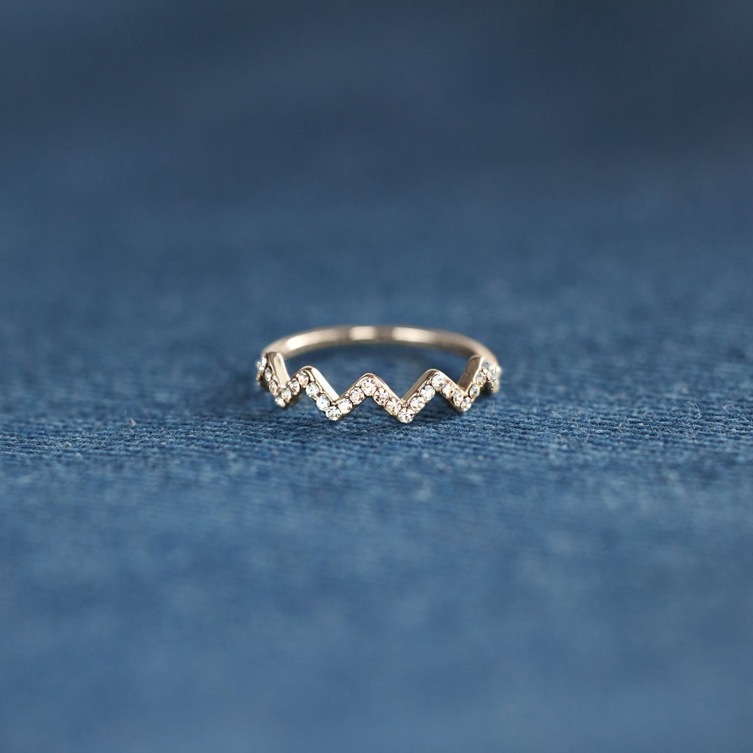 Elegant Mountain Peak Inspired Ring Symbolizing Strength And Balance 8576912883993-1