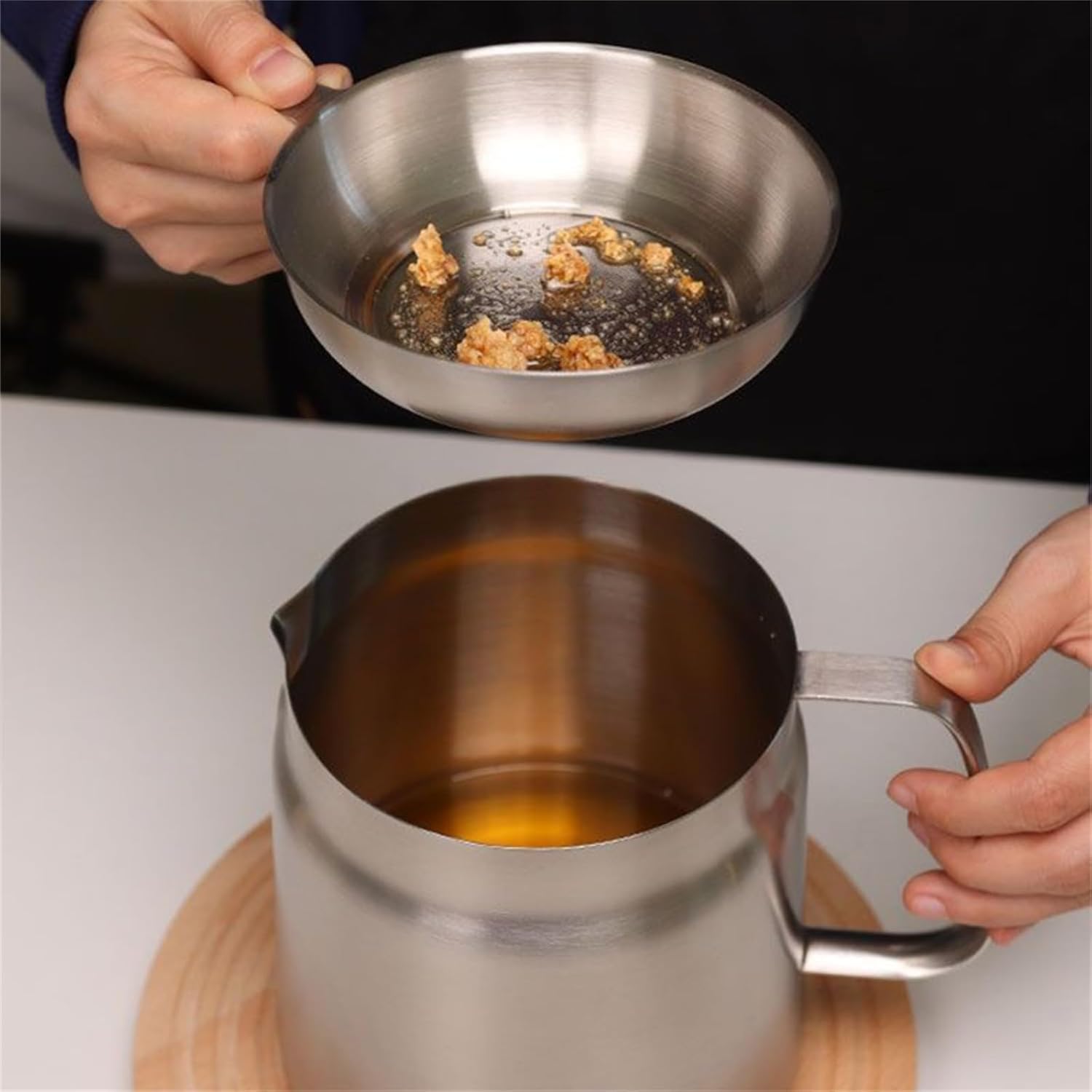 Stainless Steel Oil Filter Pot Grease Container Mesh Strainer 8449699086493-1