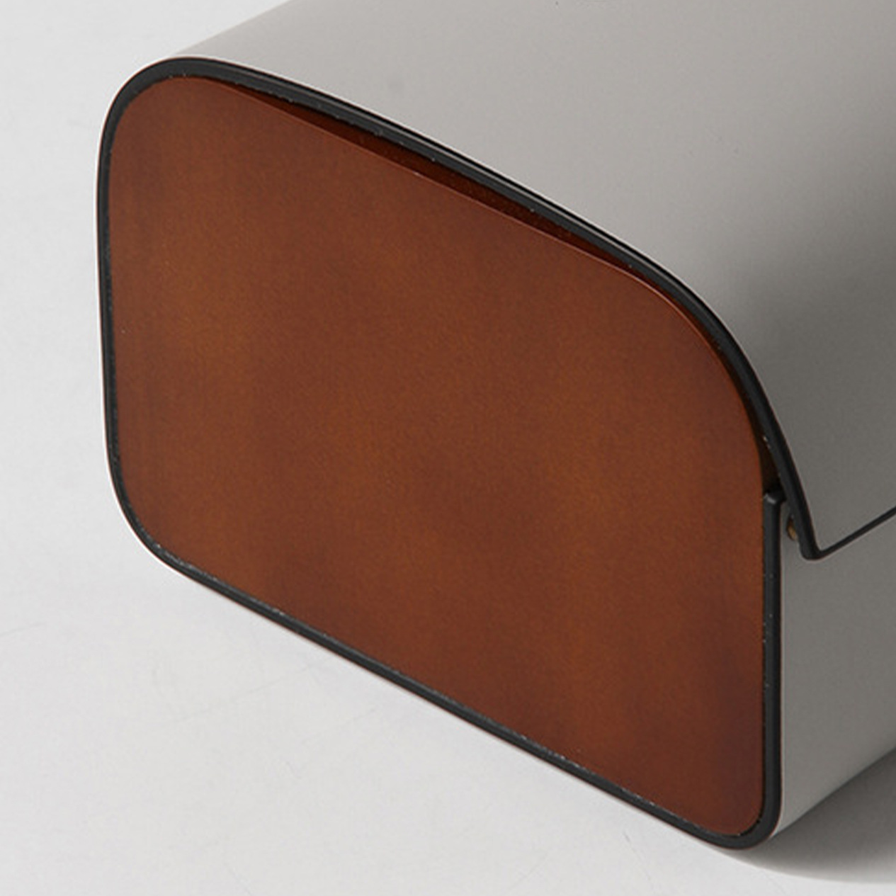 Transform Your Space With Timeless Leather Elegance 11624996634892-1