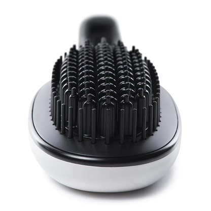 Straighten Hair With A Single Brush 8545298546990-1