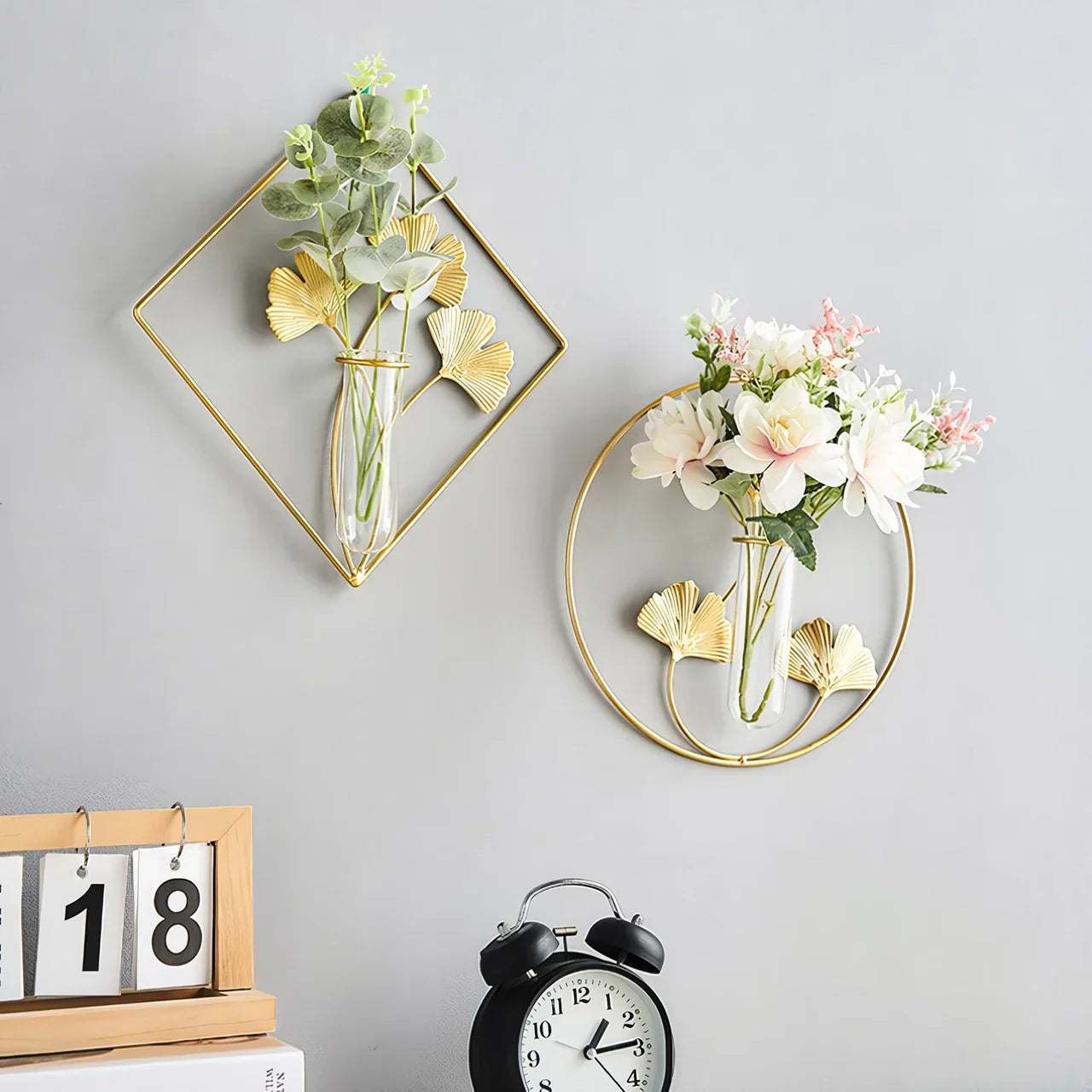 Elegant Gold Iron Wall-Mounted Hydroponic Flower Pot 14815630524742-1