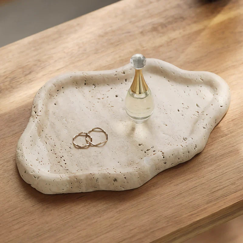 Stone Tray Displays Jewelry With Timeless Elegance And Functionality 14815615680838-1