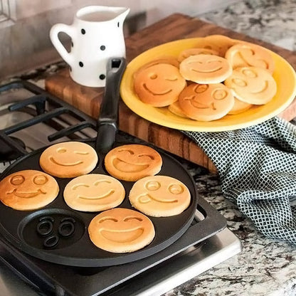 Nonstick Smiley Pancake Maker for Fun and Delicious Family Breakfasts 15101086040390-1