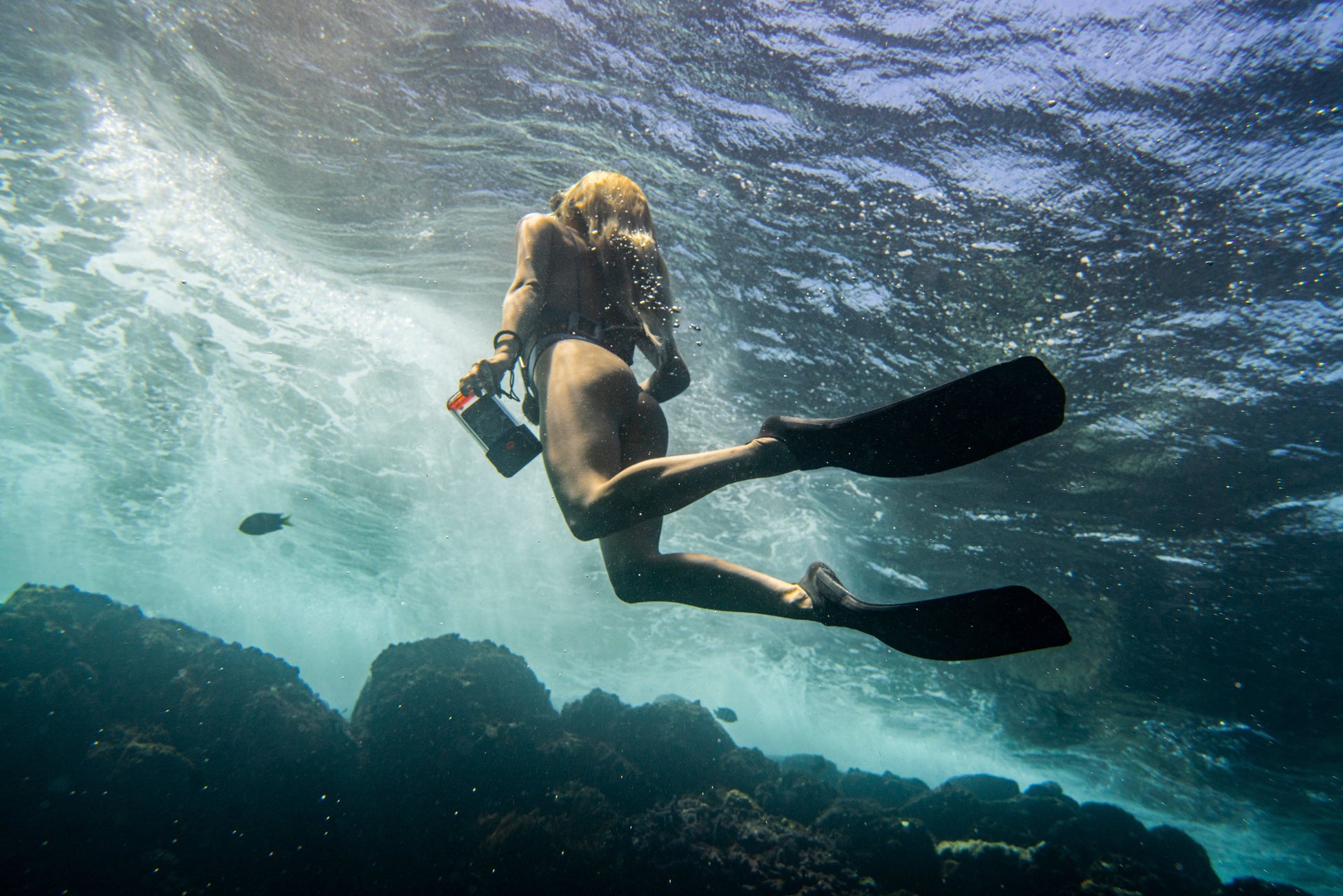 Durable Smart Waterproof Phone Case For Swimming Diving And Outdoor Sports 9020474458332-1