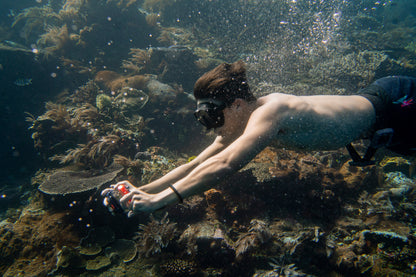 Durable Smart Waterproof Phone Case For Swimming Diving And Outdoor Sports 9020474458332-1