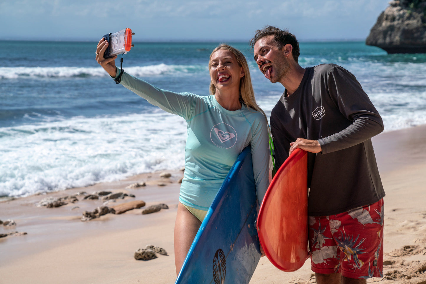 Durable Smart Waterproof Phone Case For Swimming Diving And Outdoor Sports 9020474458332-1