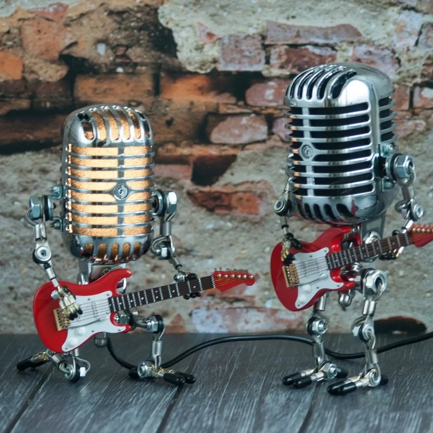 Vintage Metal Microphone Robot Desk Lamp🎸 8999588102425-1