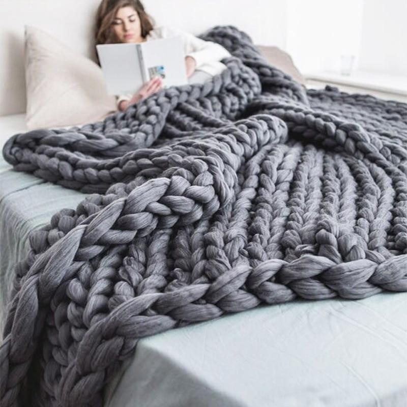 Area Hand Knitted Chunky Blanket 6041193676954-1
