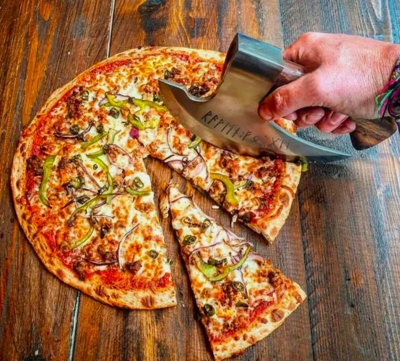 Stainless Steel Pizza Cutting Axe With Wooden Handle Sheath 9883293417774-1