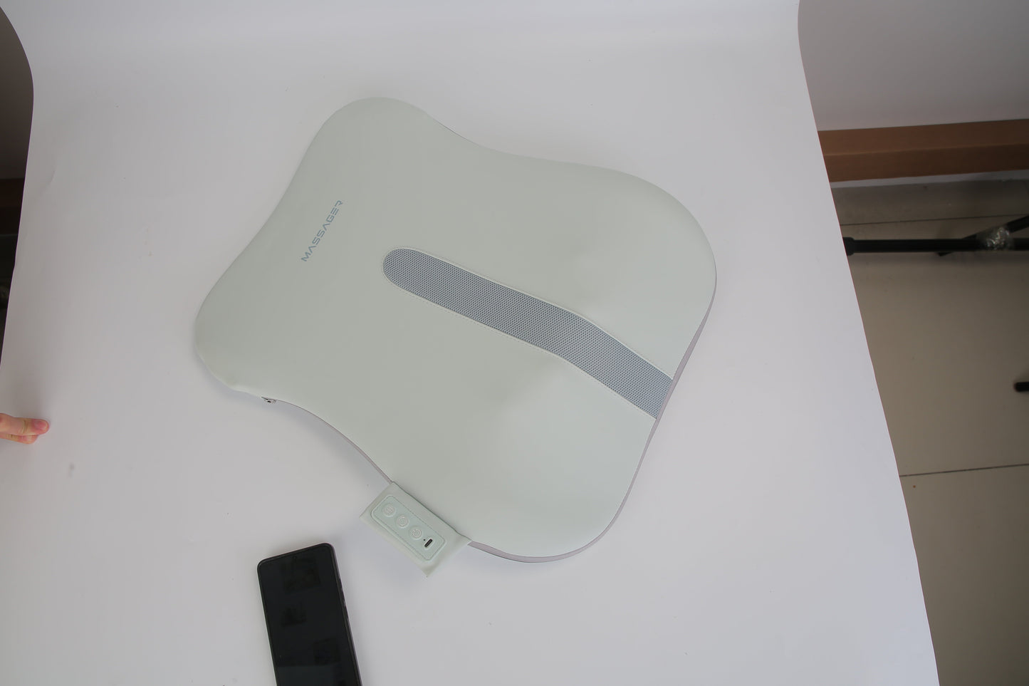 1 Set  Shiatsu Back Massager 3D Deep Tissue Kneading Massage Pillow Cordless USB Rechargeable With 3 Massaging Modes 2 Heating Levels 10Mins Auto-Off For Back Shoulder Waist Lumbar No Chair 9016324522204-1