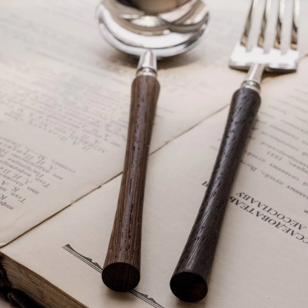 Dine Like Royalty with Unstoppable Style and Strength 11635752960268-1