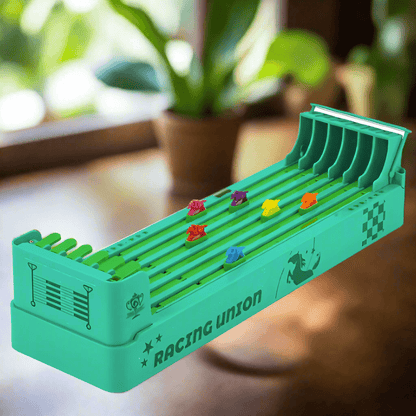 Racetrack Hero - The Exciting Horse Racing Adventure For The Whole Family 10186345120008-1