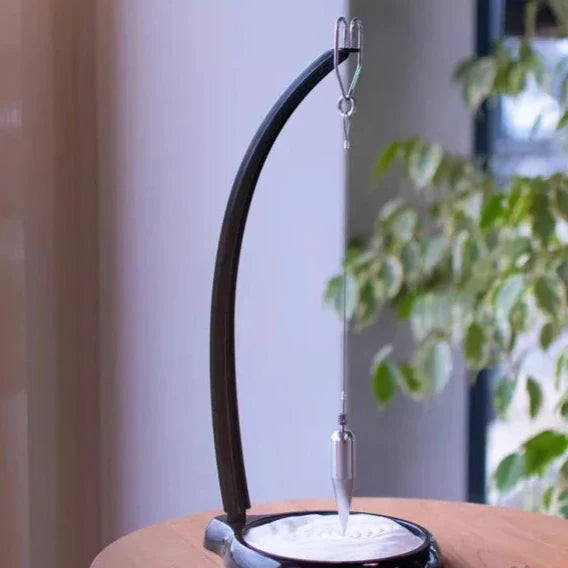 Desktop Pendulum Wave Sculpture Demonstrates Earth Rotation Through Mesmerizing Motion 14951916831046-1