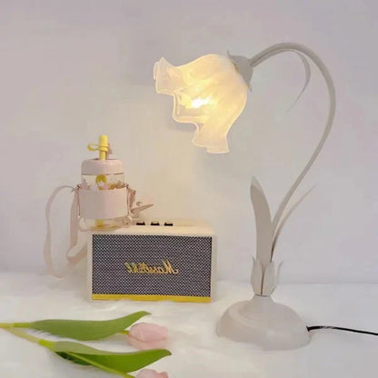 Classic Vintage Adjustable Flower Table Lamp – Stylish and Functional Light 10057944957267-1
