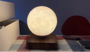 Lunamen - Magnetic Levitating Moon Lamp photo review