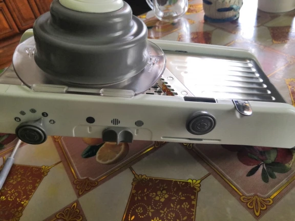 304 Stainless Steel Vegetable Cutter with Adjustable Thickness photo review