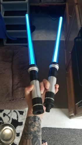 Retractable 7-Color LED Lightsaber for Kids and Adults photo review