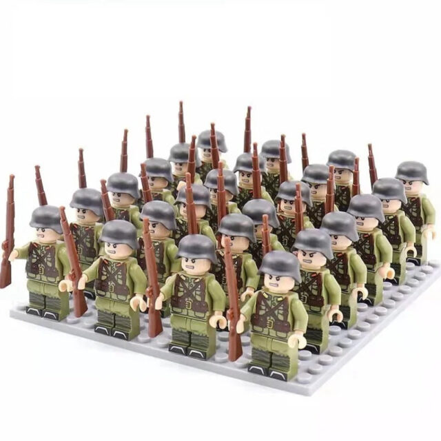 24pcs Military Building Blocks Army Figures with Weapons